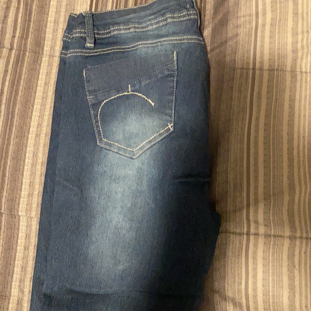 Jeans - Picture 3 of 3